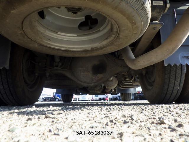 Nissan ATLAS 2022-12 8523569-23