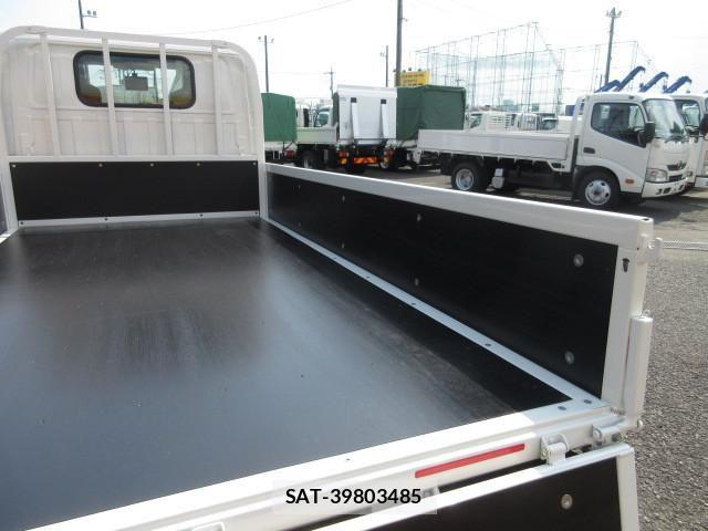 Nissan ATLAS 2026-07 8523559-10