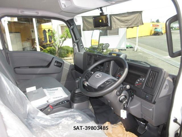 Nissan ATLAS 2026-07 8523559-15