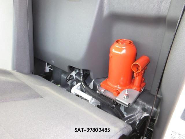 Nissan ATLAS 2026-07 8523559-21
