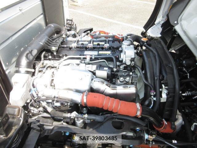 Nissan ATLAS 2026-07 8523559-25