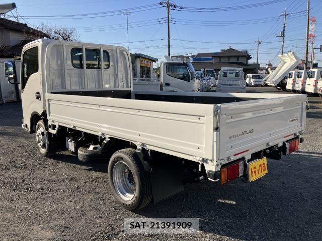 Nissan ATLAS 2026-01 8523563-15