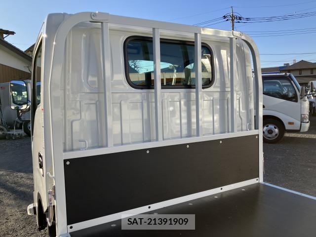Nissan ATLAS 2026-01 8523563-18