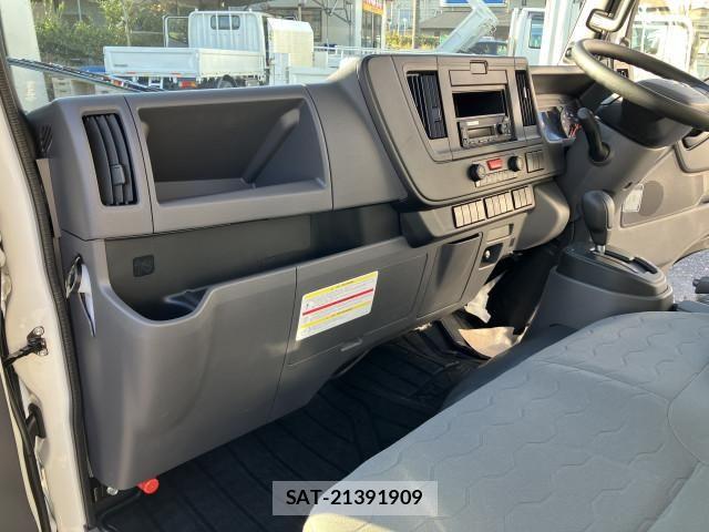 Nissan ATLAS 2026-01 8523563-21