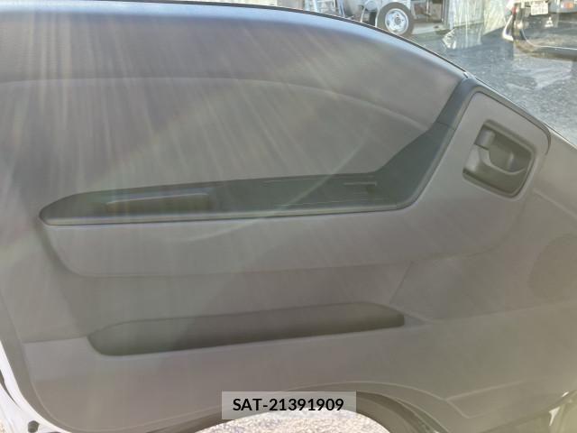 Nissan ATLAS 2026-01 8523563-24