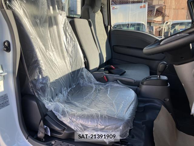 Nissan ATLAS 2026-01 8523563-5