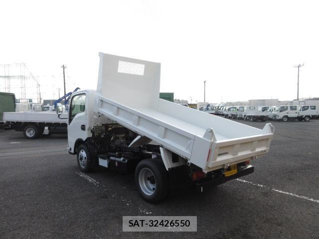 Nissan ATLAS 2026-07 8523557-11