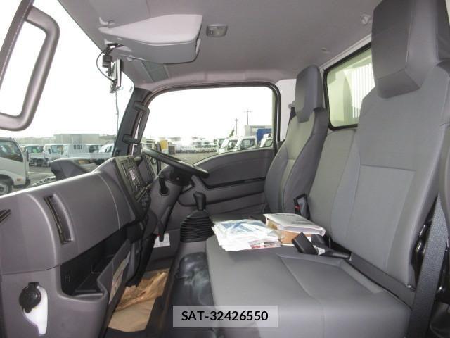 Nissan ATLAS 2026-07 8523557-26