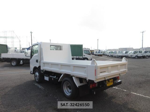 Nissan ATLAS 2026-07 8523557-2
