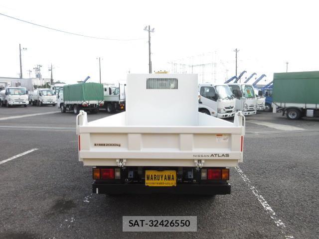 Nissan ATLAS 2026-07 8523557-6
