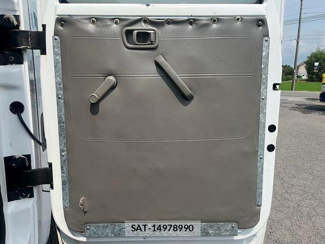 Nissan ATLAS 2026-07 8523574-15