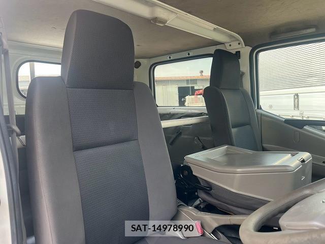 Nissan ATLAS 2026-07 8523574-18