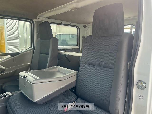 Nissan ATLAS 2026-07 8523574-21