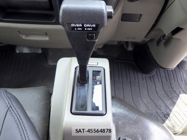 Nissan ATLAS 2021-04 8523571-14