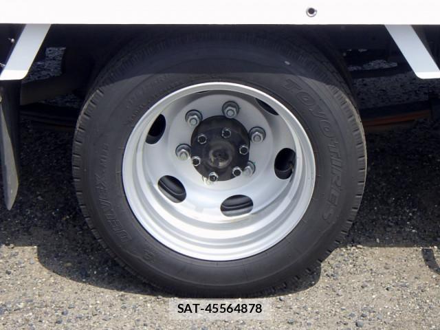 Nissan ATLAS 2021-04 8523571-20