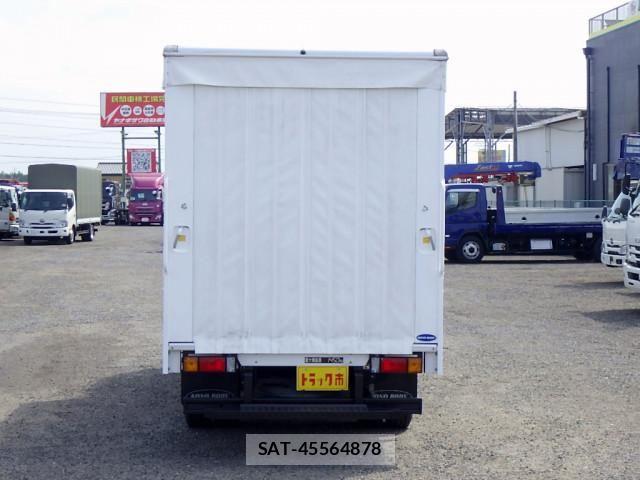 Nissan ATLAS 2021-04 8523571-5