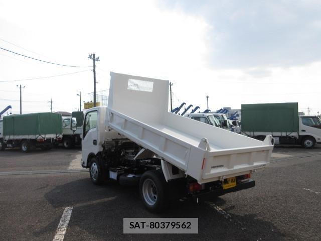 Nissan ATLAS 2026-07 8523558-13