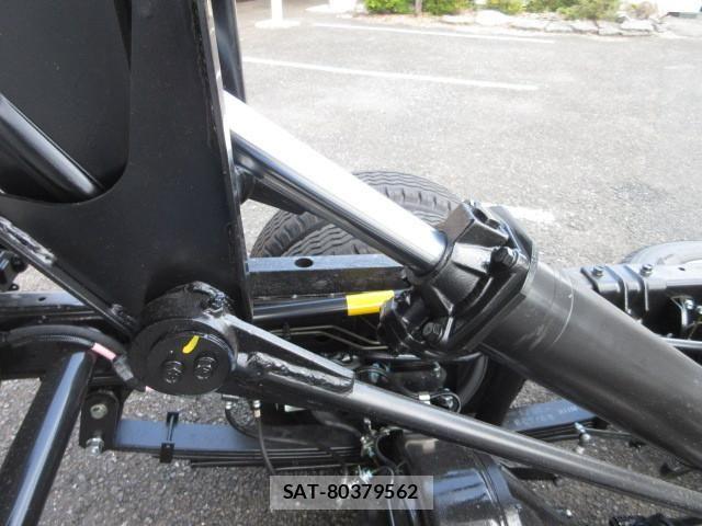 Nissan ATLAS 2026-07 8523558-19