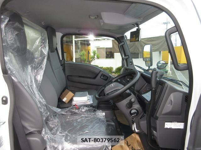 Nissan ATLAS 2026-07 8523558-23