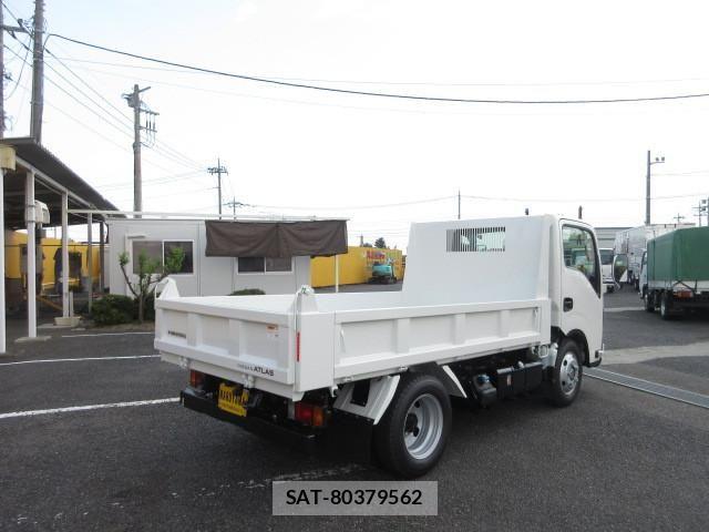 Nissan ATLAS 2026-07 8523558-3