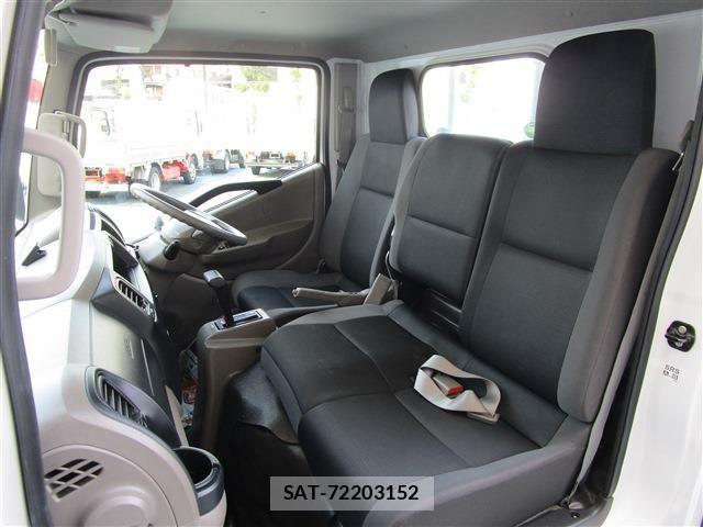 Nissan ATLAS 2015-06 8523573-14