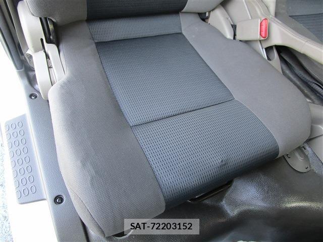 Nissan ATLAS 2015-06 8523573-15