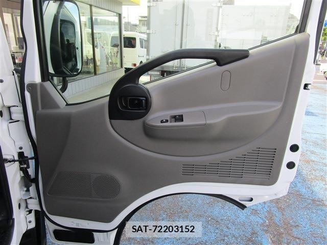 Nissan ATLAS 2015-06 8523573-20