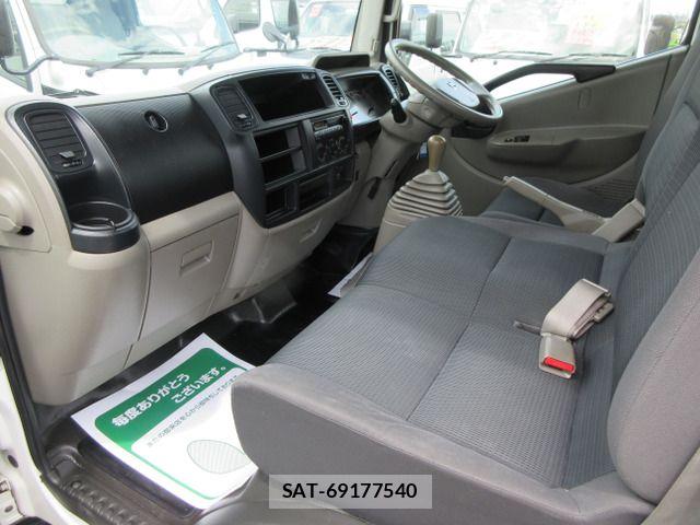 Nissan ATLAS 2012-07 8625831-12