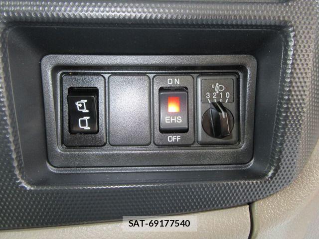 Nissan ATLAS 2012-07 8625831-16