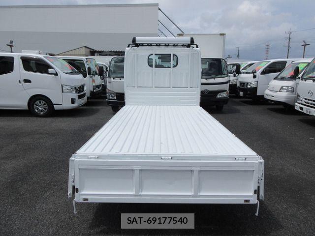 Nissan ATLAS 2012-07 8625831-19