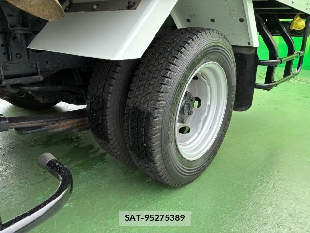 Nissan ATLAS 2016-04 8740511-7