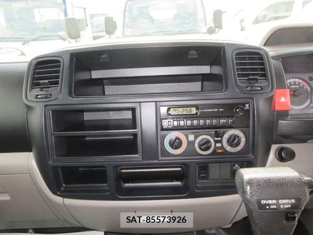Nissan ATLAS 2016-04 8740509-13