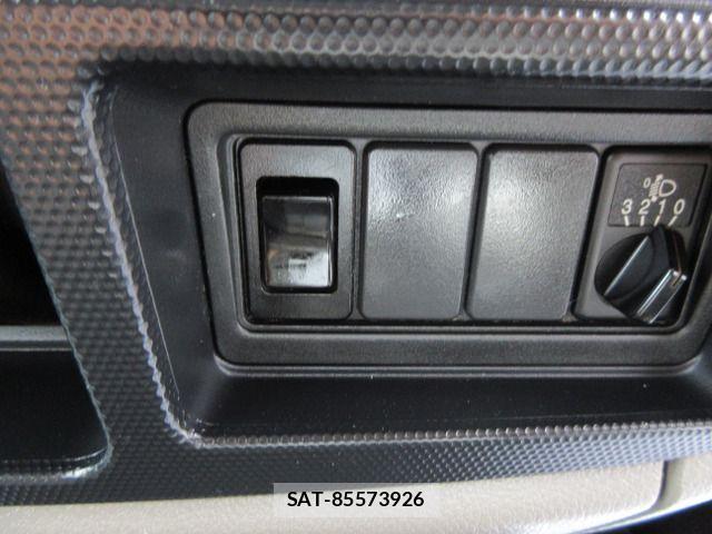 Nissan ATLAS 2016-04 8740509-16