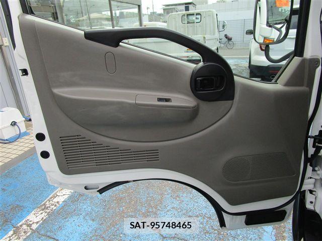 Nissan ATLAS 2019-07 8740508-21