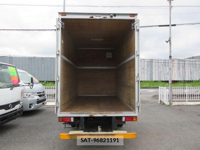 Nissan ATLAS 2016-04 8740512-19