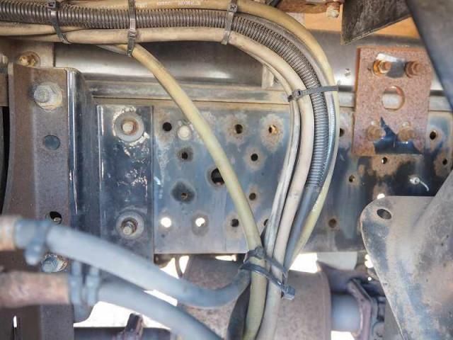 Nissan ATLAS 2008-08 8732767-18