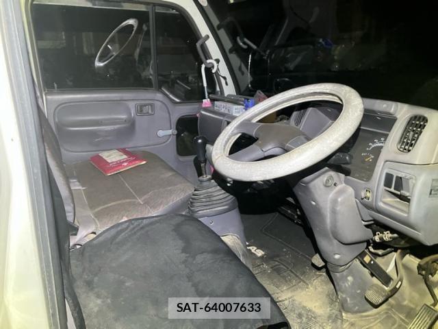 Nissan ATLAS 1993-11 8779511-9