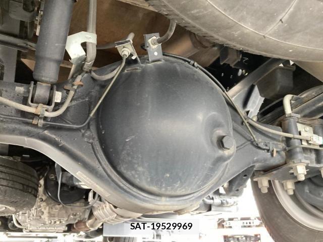 Nissan ATLAS 2021-07 8795278-11