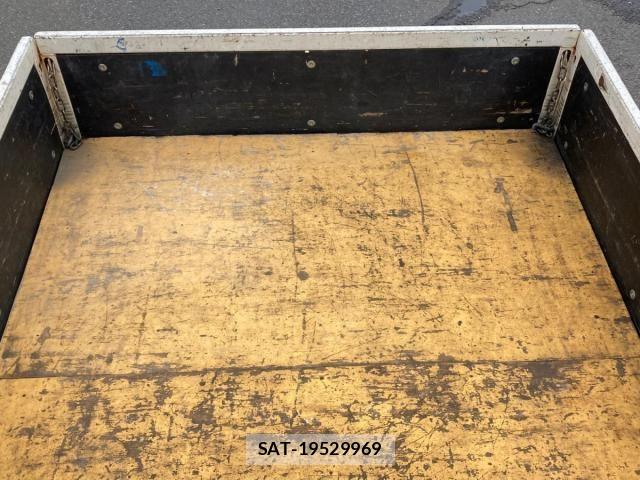 Nissan ATLAS 2021-07 8795278-7