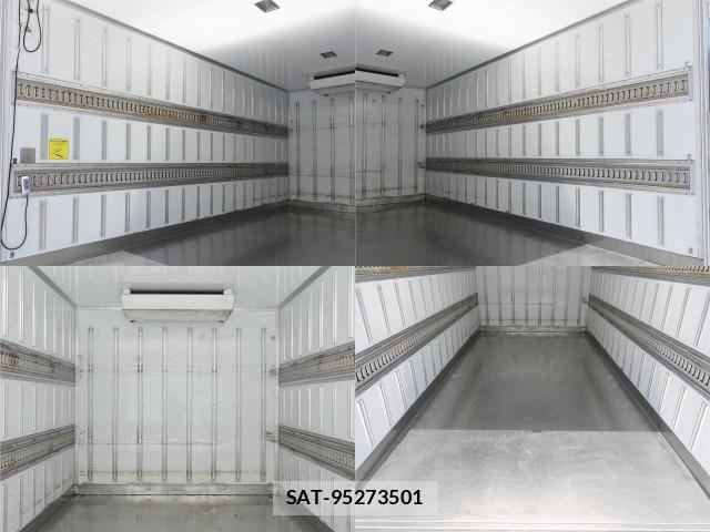Nissan ATLAS 2019-02 8795280-8