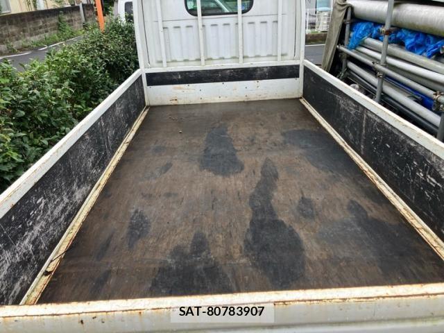Nissan ATLAS 2013-03 8848256-8