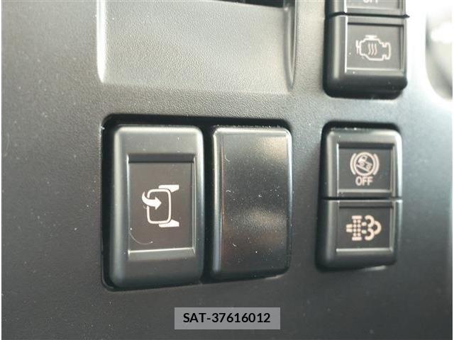 Nissan ATLAS 2023-07 8870421-12