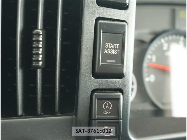 Nissan ATLAS 2023-07 8870421-29
