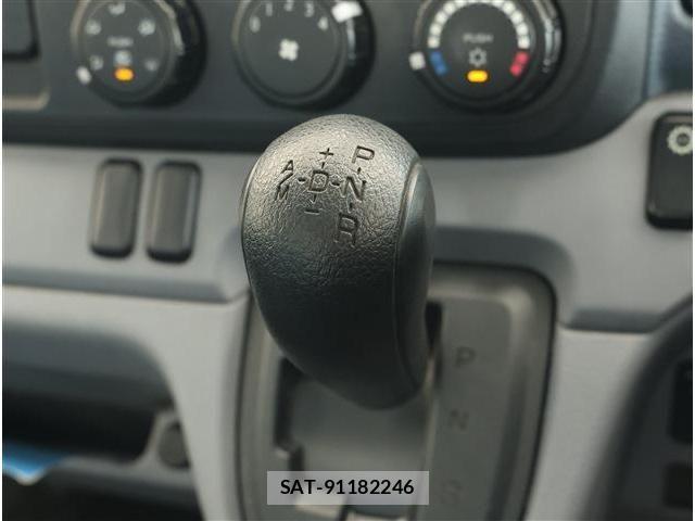 Nissan ATLAS 2016-03 8870423-9