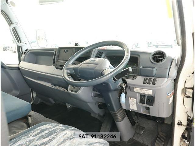 Nissan ATLAS 2016-03 8870423-1