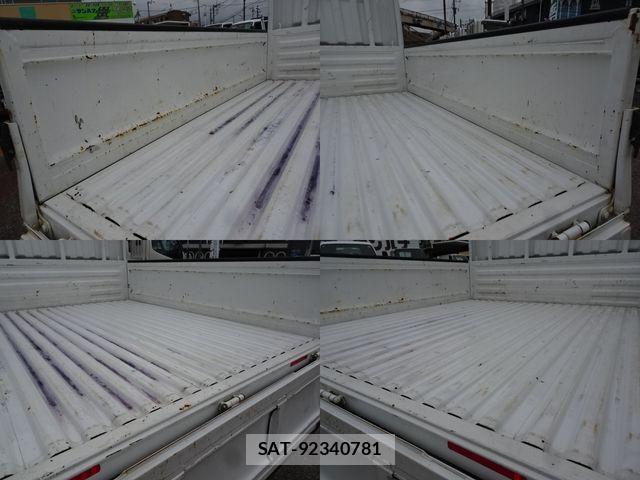 Nissan ATLAS 2018-03 8870420-4