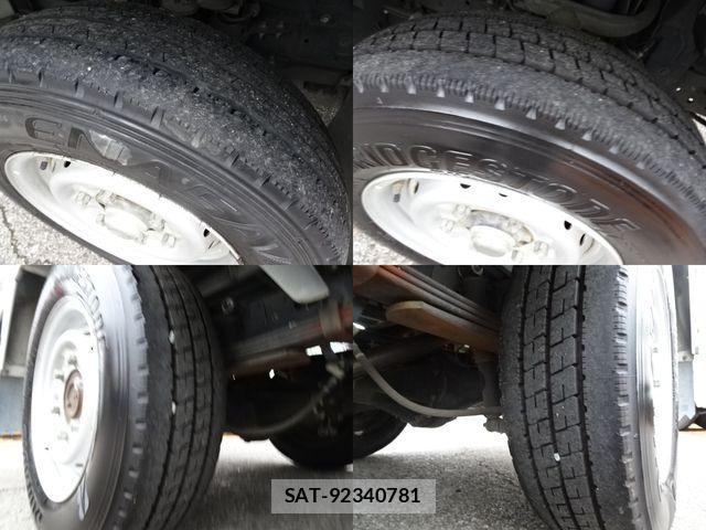 Nissan ATLAS 2018-03 8870420-8