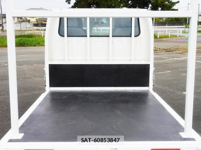 Nissan ATLAS 2020-09 1346528-4
