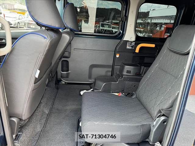 Daihatsu ATRAI 2023-04 8883307-18