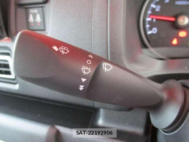 Daihatsu ATRAI 2026-05 8034436-23